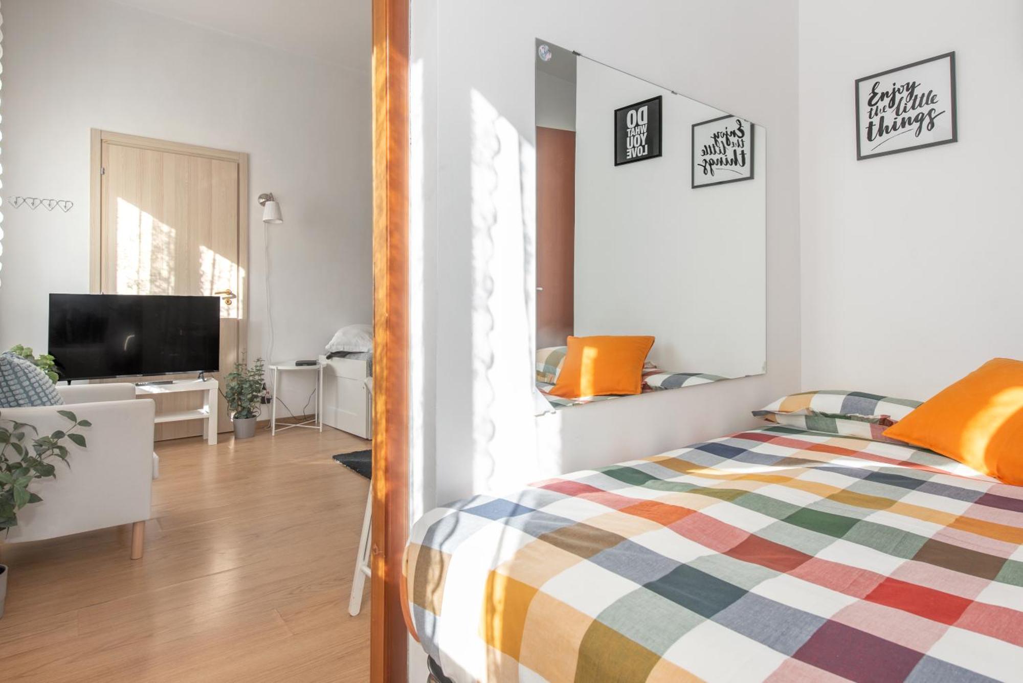 Central Little Basic Apartment Рим Екстер'єр фото